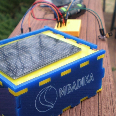 How to charge your phone with a solar panel 